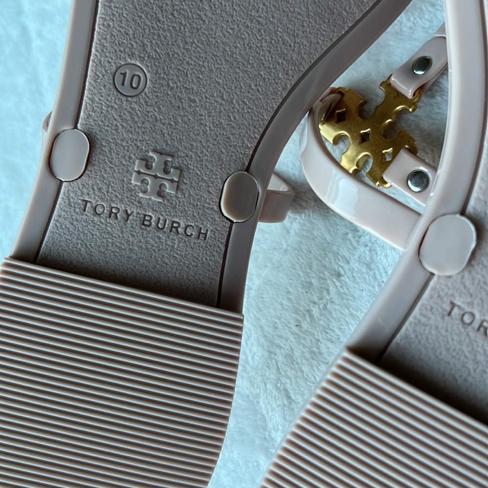 Tory Burch Roxanne Jelly Sandals - Picture 12 of 16